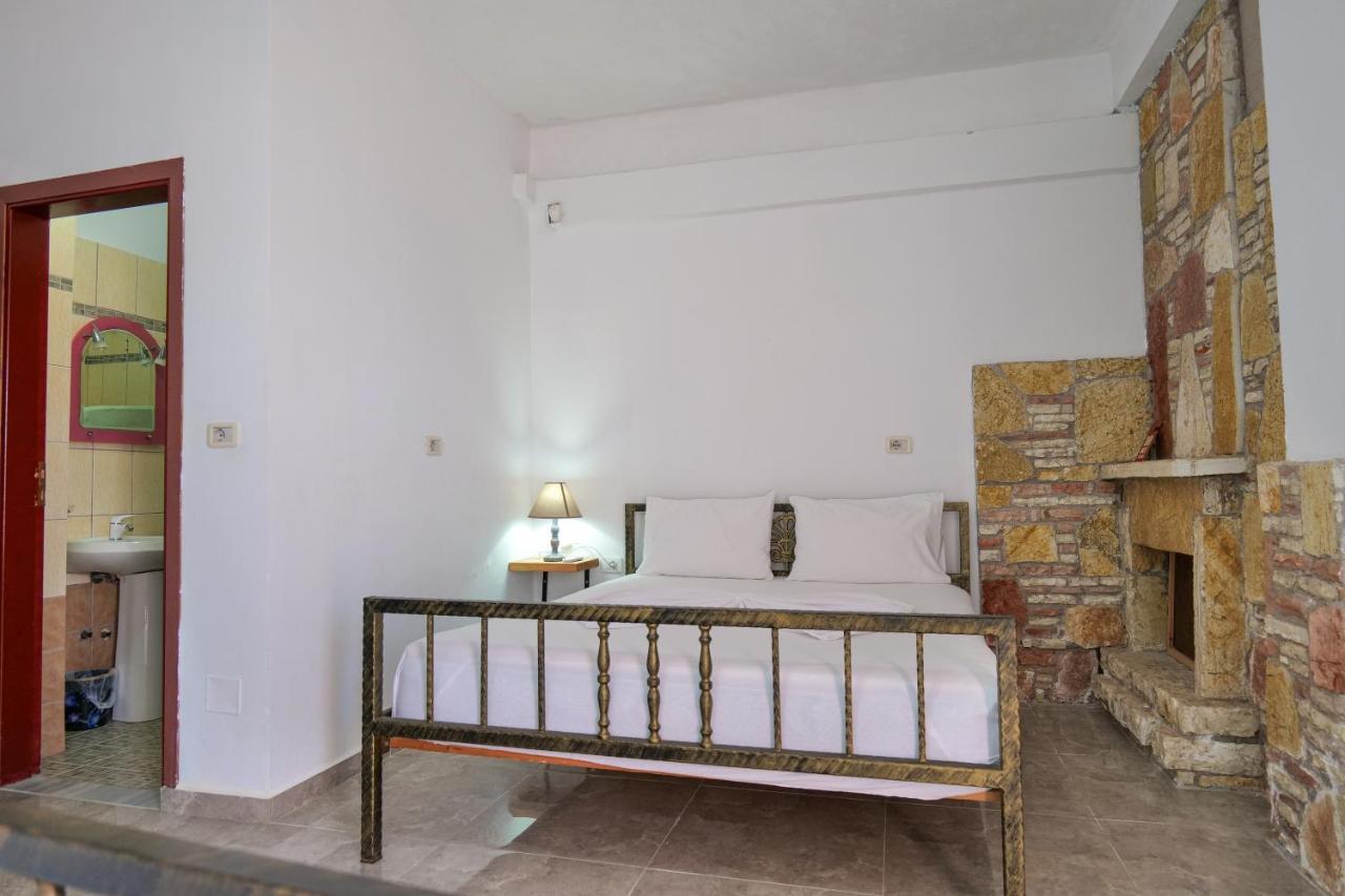John'S Guesthouse Ksamil Dış mekan fotoğraf