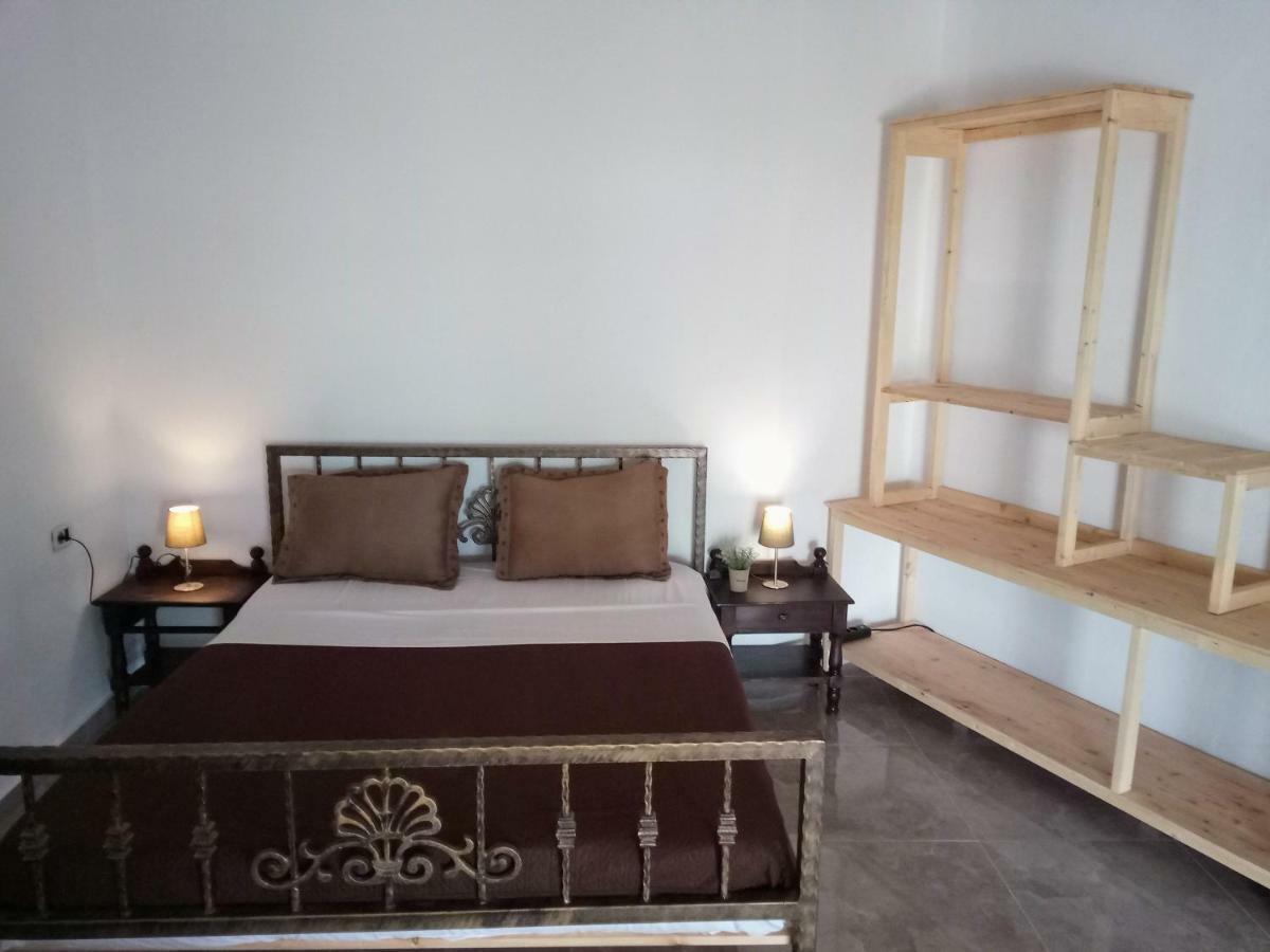 John'S Guesthouse Ksamil Dış mekan fotoğraf